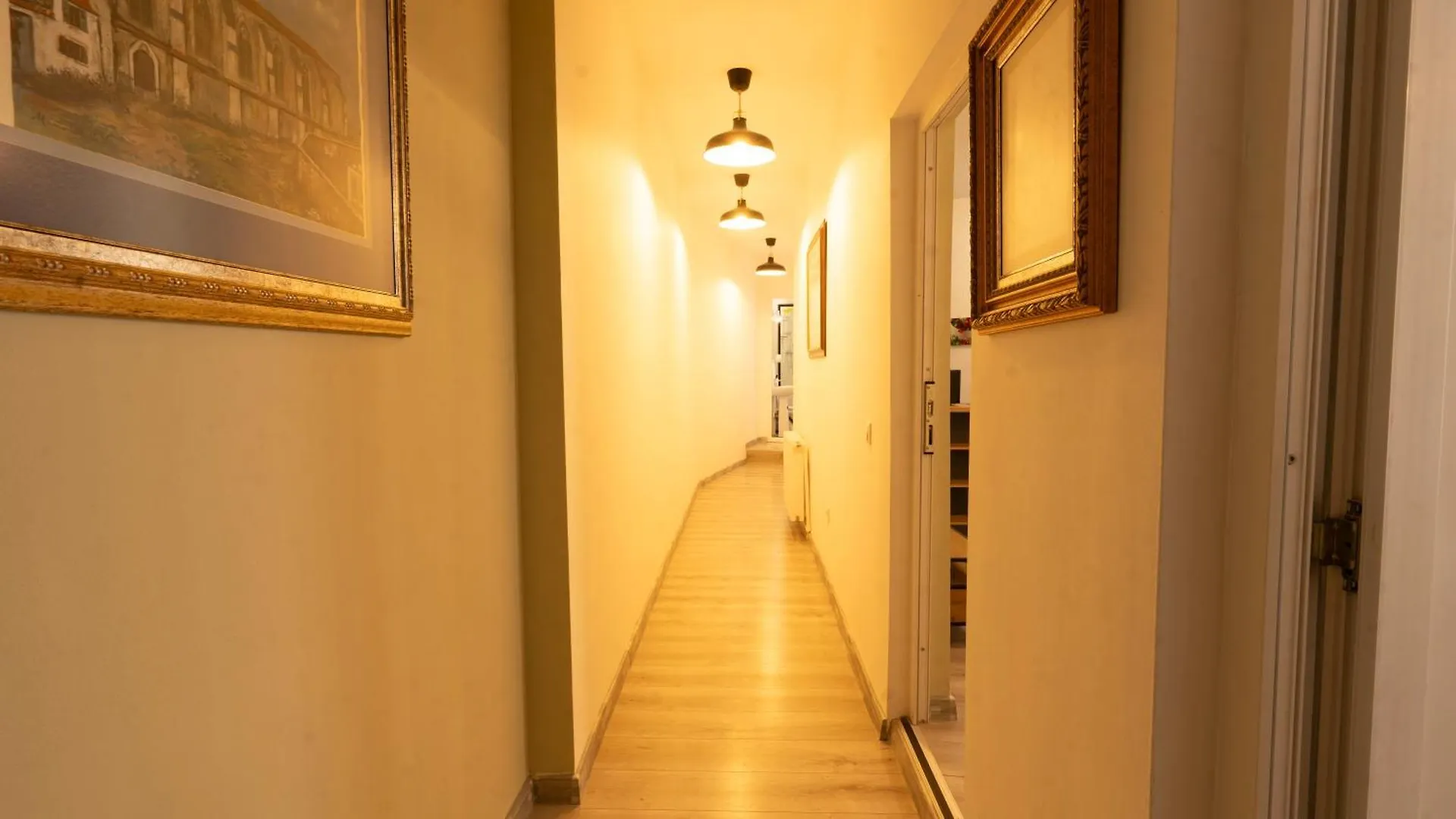 Apartment Downtown Tudor Arghezi House Bucharest